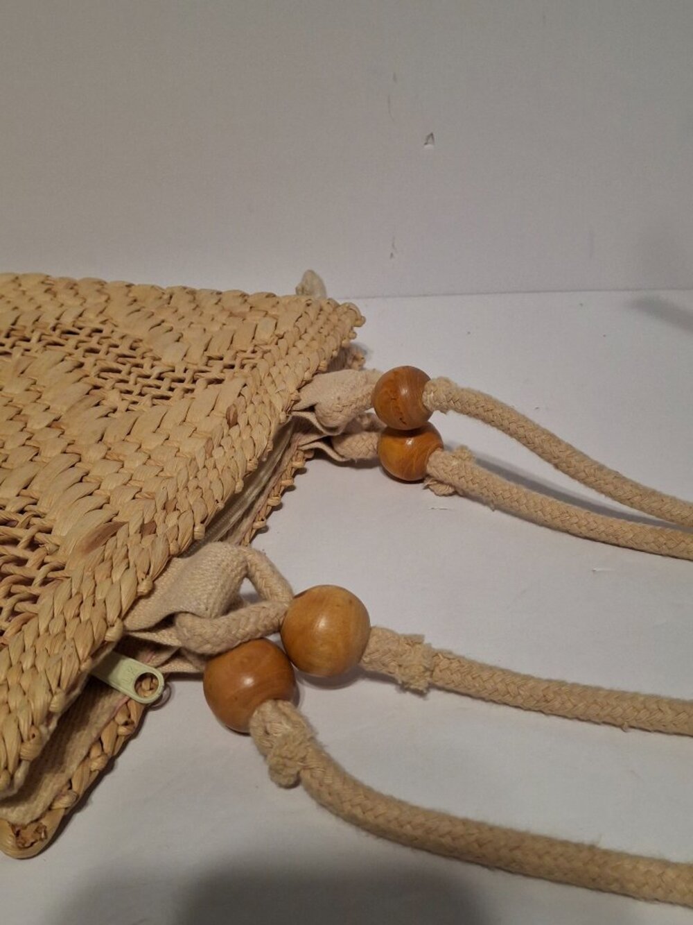 Vintage Style Straw Woven Shoulder Bag Natural Tan Boho Wood Bead Purse - Picture 10 of 12